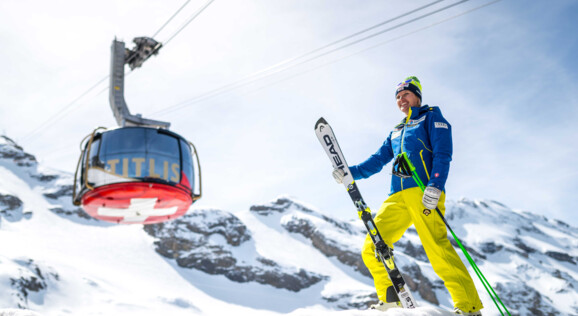 Skifahrer in Engelberg Tagesfahrt mit dem Bus zum Skifahren
