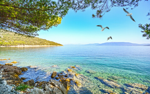 Panoramablick auf die Insel Rab