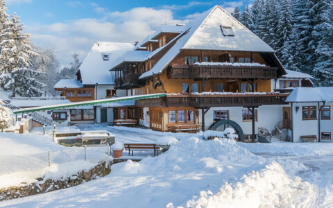 Gasthof Tannenmühle in Grfaenhausen im Winter