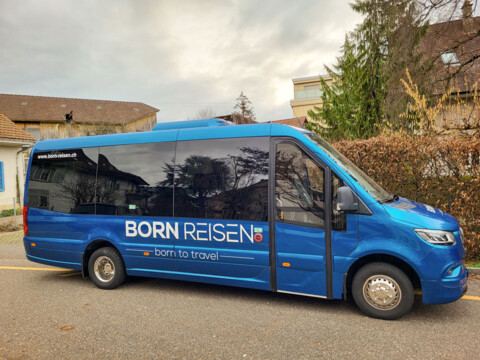 Sprinter VIP-Kleinbus mit 16 Sitzplätzen - Kleinbus Mieten inklusive Fahrer