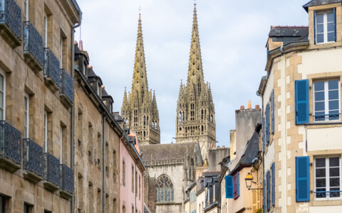 Gotische Kathedrale Saint-Corentin in Quimper, Bretagne