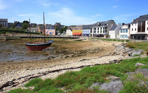 Malerischer Hafen von Camaret-sur-Mer auf der Halbinsel Crozon