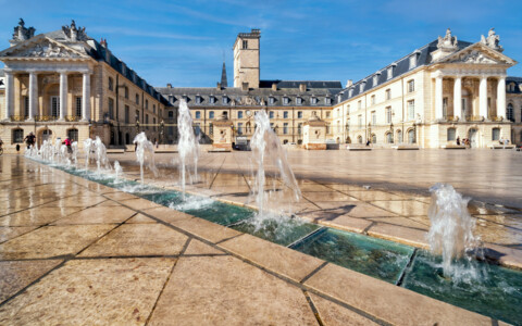 Palais des Ducs de Bourgogne in Dijon mit prächtiger Fassade