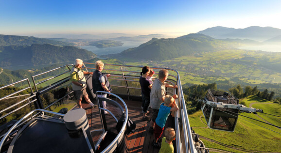 Tagesausflug mit der ersten CabriO Seilbahn aufs Stanserhorn - Ausflugsziele Stans, Luzern, Vierwaldstättersee