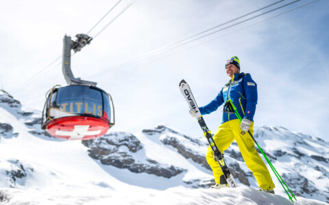 Skifahrer in Engelberg Tagesfahrt mit dem Bus zum Skifahren