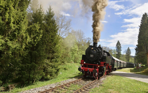 Die Sauschwänzlebahn ist eine Nostalgische Dampfbahn zwischen Blumberg und Weizen- Tagesausflug mit Born Reisen 