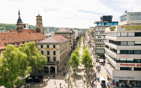 Blick auf die Fussgängerzone Stuttgart - Städtereise mit dem Bus