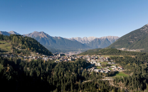 Das ****Hotel Arzlerhof im Pitztal bietet gemütliche Zimmer, Restaurant, Wellnessbereich mit Sauna sowie herrliche Ausblicke auf die Tiroler Bergwelt.