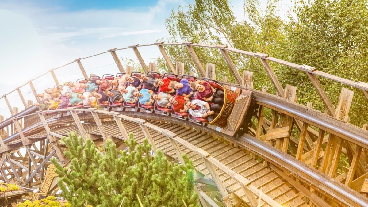 Tagesausflug mit dem Bus zum Europa-Park mit Eintritt in den Europa-Park ab Basel, Olten, Aarau, Pratteln, Zofingen - schnellste Anreise zu den Attraktionen  im Europa-Park - Wodan 